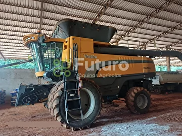 COLHEITADEIRA VALTRA BC 8800 ANO 2015