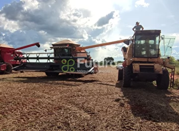 COLHEITADEIRA VALTRA BC 6500 ANO 2013