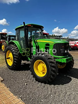 TRATOR JOHN DEERE 6145J ANO 2011