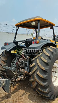 TRATOR VALTRA BM 125I ANO 2013