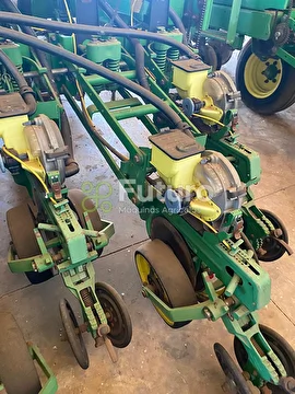 PLANTADEIRA JOHN DEERE 2113 ANO 2009