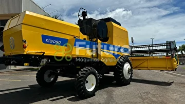 COLHEITADEIRA NEW HOLLAND TC 5090 ANO 2016