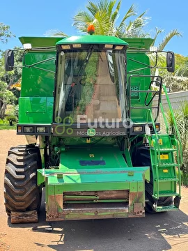 COLHEITADEIRA JOHN DEERE 1450 ANO 2004