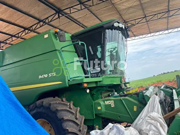 COLHEITADEIRA JOHN DEERE STS 9470 ANO 2013