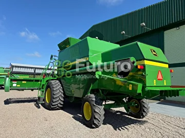 COLHEITADEIRA JOHN DEERE 1550 ANO 2008