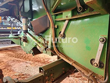 COLHEITADEIRA JOHN DEERE S680 ANO 2015