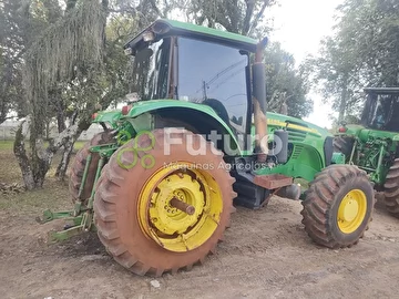 TRATOR JOHN DEERE 7715 ANO 2010