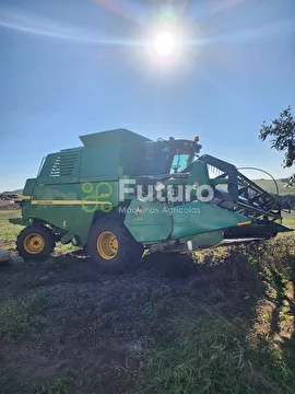 COLHEITADEIRA JOHN DEERE 1470 ANO 2013