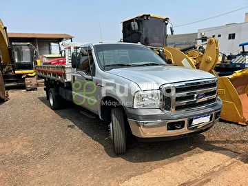 CAMINHONETA FORD F4000 ANO 2019