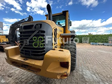 PA CARREGADEIRA VOLVO L90F ANO 2014