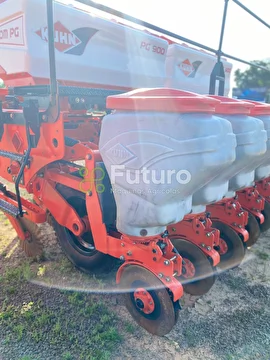 PLANTADEIRA KUHN PDM PG 900 ANO 2010