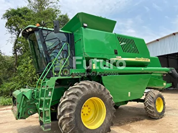 COLHEITADEIRA JOHN DEERE 1550 ANO 2004