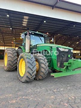 TRATOR JOHN DEERE 8335R ANO 2014