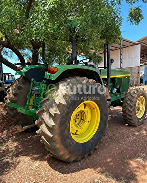 TRATOR JOHN DEERE 6600 ANO 2001