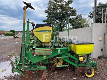 PLANTADEIRA JOHN DEERE 1113 ANO 2012