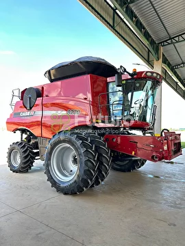 COLHEITADEIRA CASE IH 8230 ANO 2015