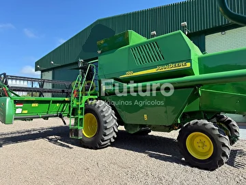 COLHEITADEIRA JOHN DEERE 1550 ANO 2008