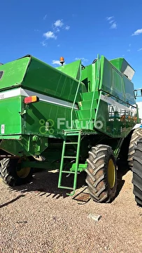 COLHEITADEIRA JOHN DEERE 1550 ANO 2004