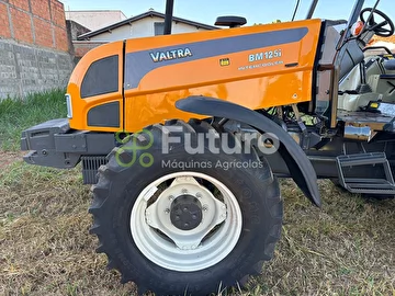 TRATOR VALTRA BM 125 ANO 2014