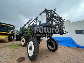 PULVERIZADOR NEW HOLLAND SP 2500 ANO 2015