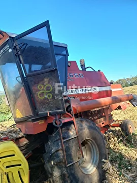 COLHEITADEIRA MASSEY FERGUSON 5650 ANO 1994