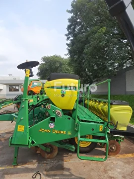 PLANTADEIRA JOHN DEERE 1111 ANO 2014