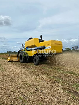 COLHEITADEIRA NEW HOLLAND TC 5090 ANO 2012