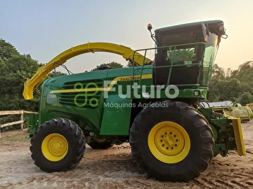 FORRAGEIRA JOHN DEERE 7380 ANO 2013