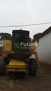 COLHEITADEIRA NEW HOLLAND TC 57 ANO 1993