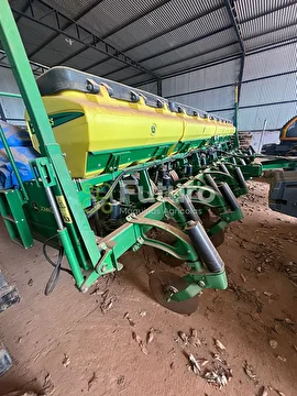 PLANTADEIRA JOHN DEERE 2117 ANO 2017