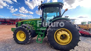 TRATOR JOHN DEERE 8335R ANO 2012