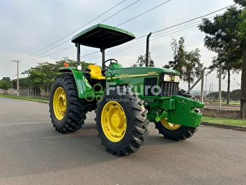 TRATOR JOHN DEERE 5605 ANO 2009