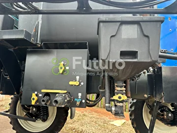 PULVERIZADOR NEW HOLLAND SP 3500 ANO 2013