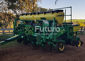 PLANTADEIRA JOHN DEERE 1109 ANO 2012