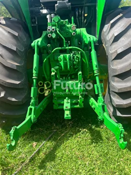 TRATOR JOHN DEERE 6165J ANO 2014