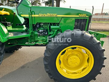 TRATOR JOHN DEERE 5605 ANO 2009