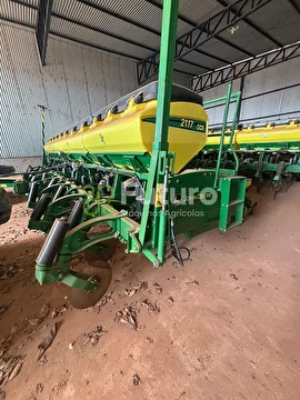 PLANTADEIRA JOHN DEERE 2117 ANO 2017