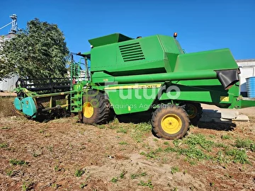 COLHEITADEIRA JOHN DEERE 1470 ANO 2013